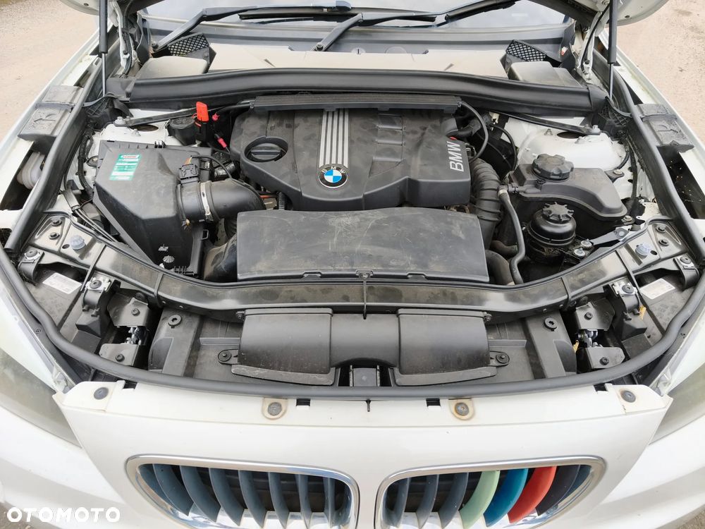 BMW X1 xDrive18d - 10