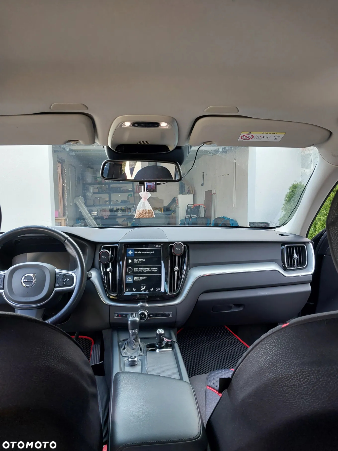 Volvo XC 60 T5 AWD Momentum - 2