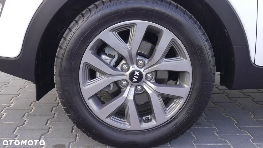 Kia Sportage 1.7 CRDI 2WD Dream-Team Edition - 36