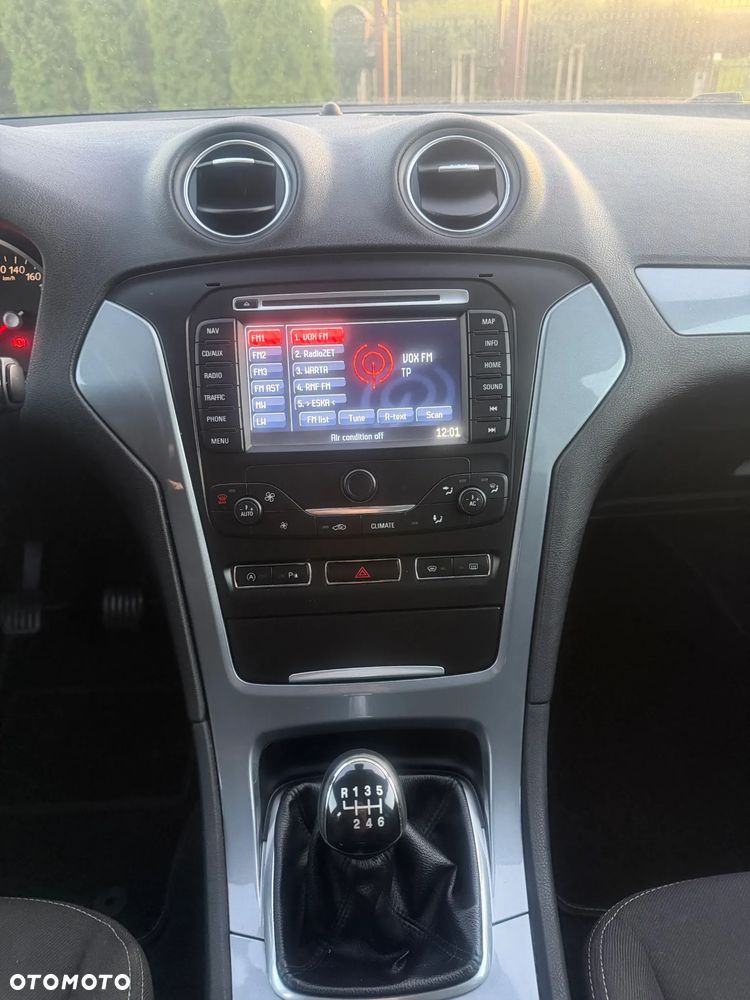 Ford Mondeo 1.6 TDCi Silver X - 13