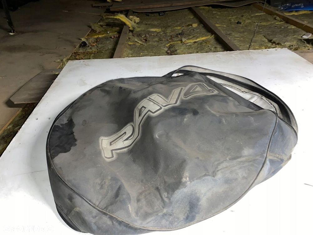 Pokrowiec na koło zapasowe Toyota Rav4 III - 2