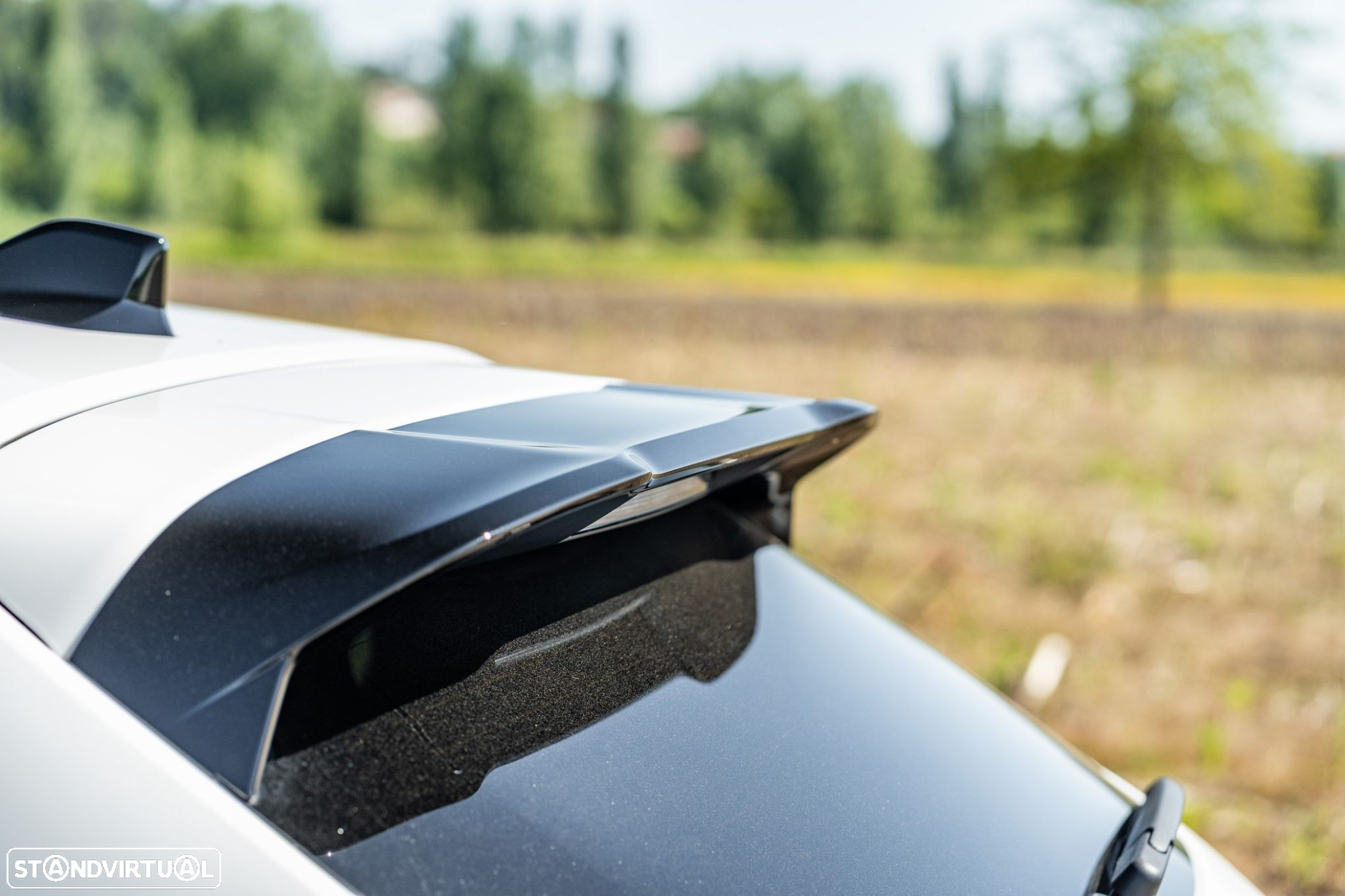 Peugeot 208 1.2 Hybrid Allure e-DCS6 - 28