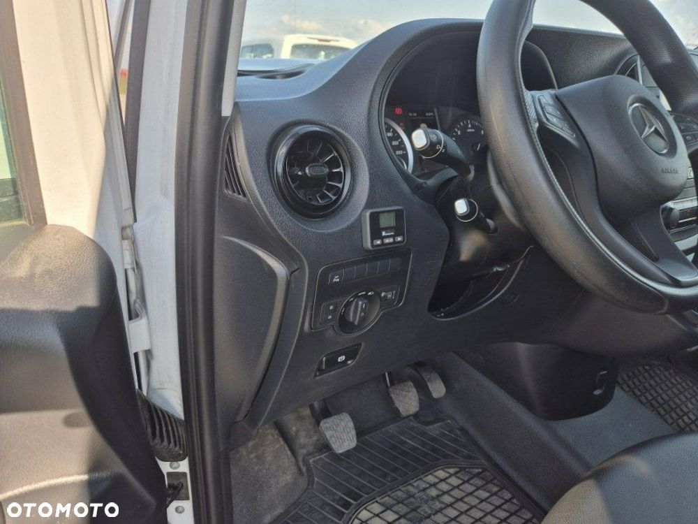 Mercedes-Benz Vito - 8
