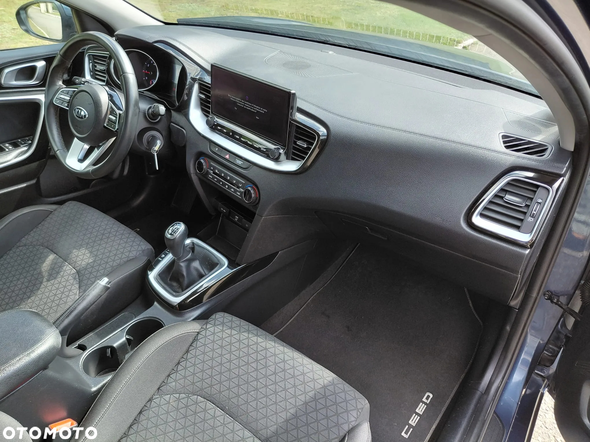 Kia Ceed - 16