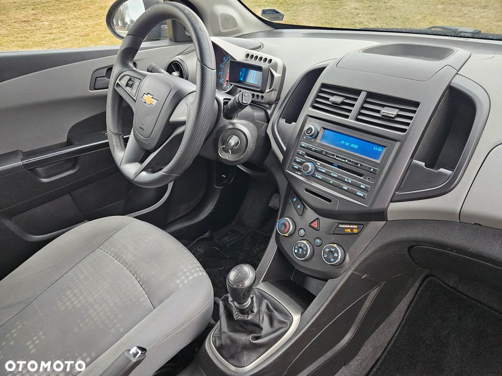 Chevrolet Aveo - 28