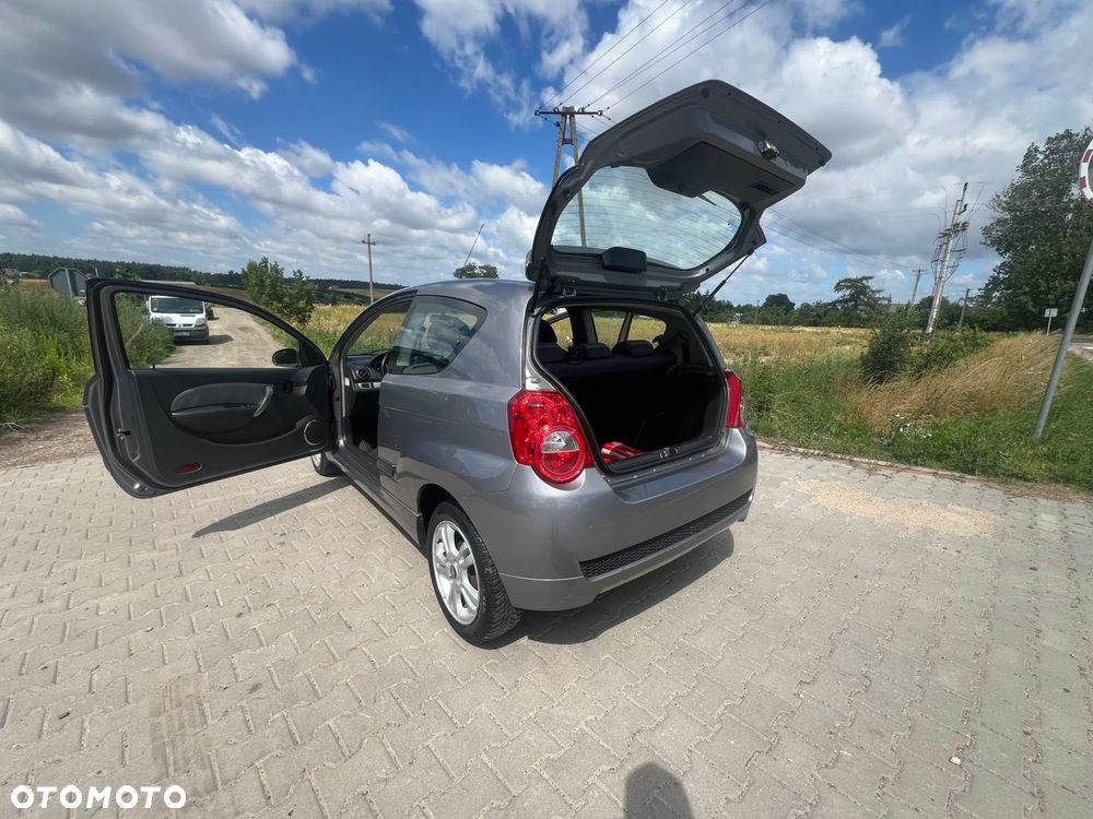 Chevrolet Aveo - 10