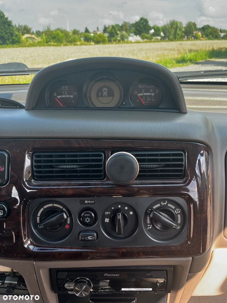 Mitsubishi Montero 3.5 XLS - 13