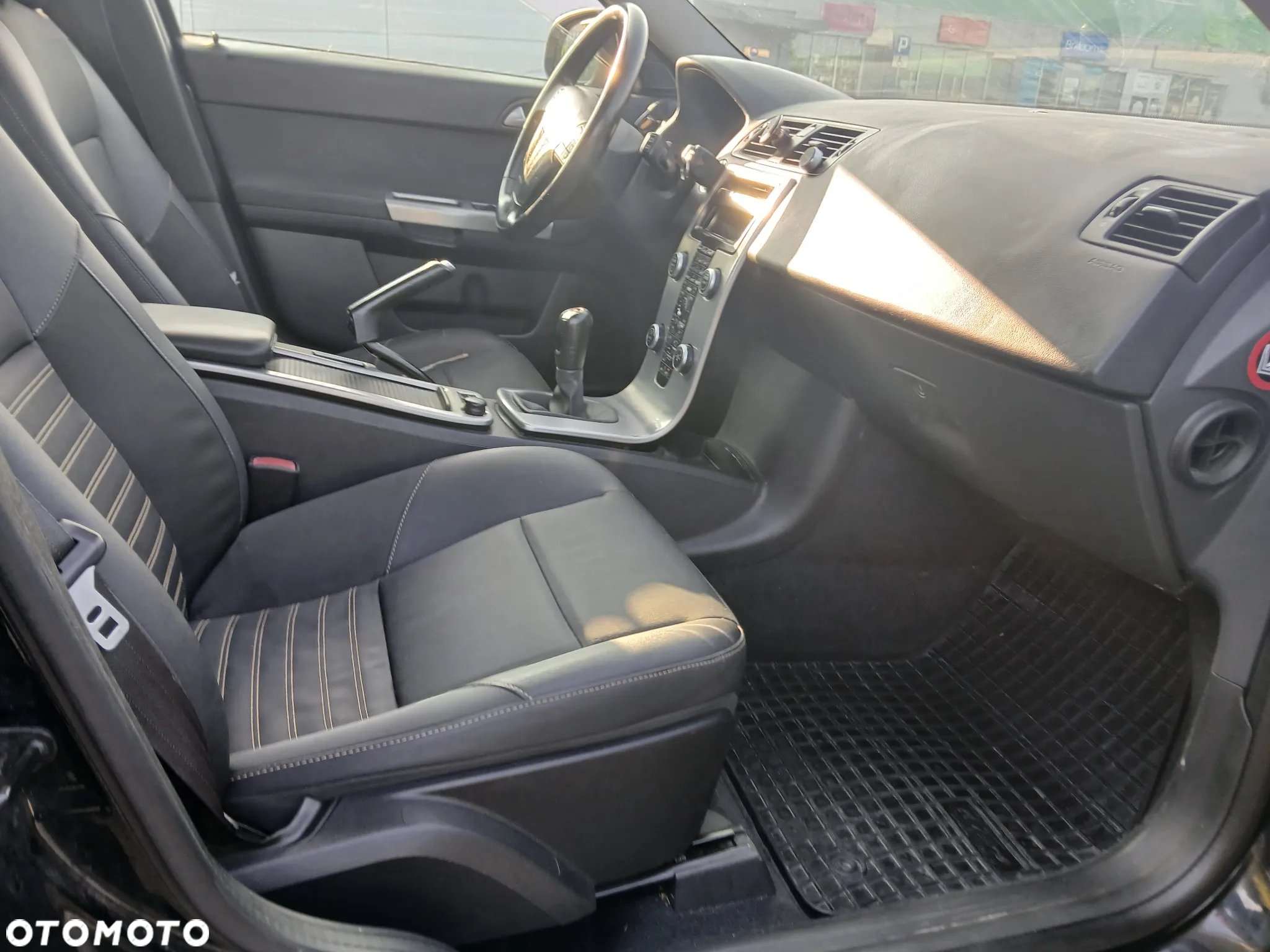 Volvo V50 1.6D DRIVe Momentum Start-Stop - 12