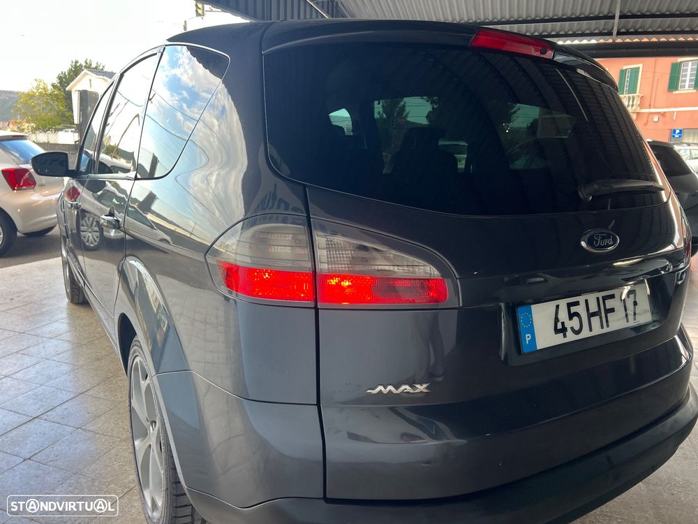 Ford S-Max 1.8 TDCi Titanium 7L - 27