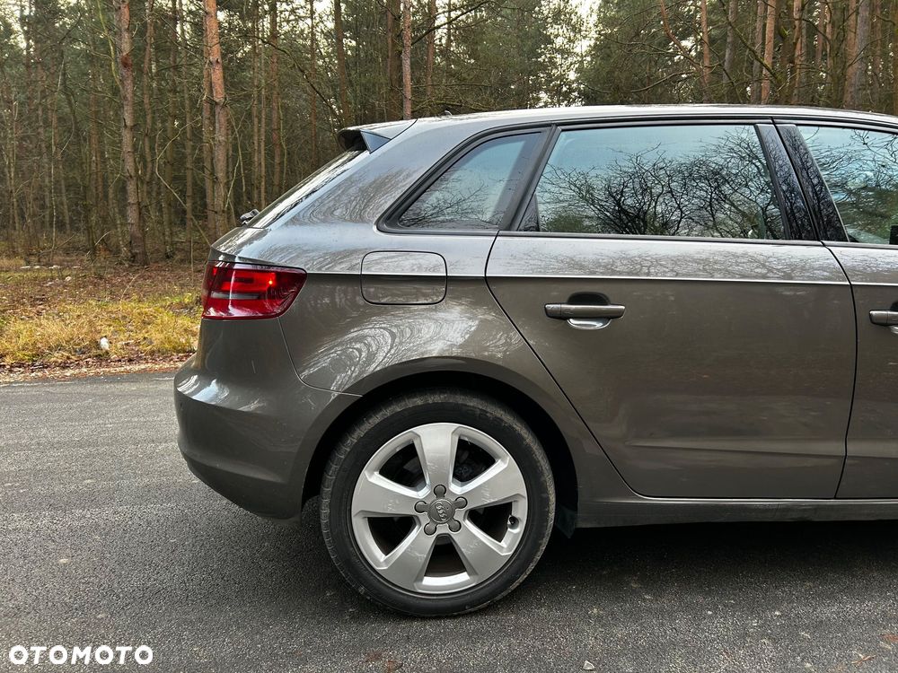Audi A3 Sportback 1.6 TDI S tronic - 9