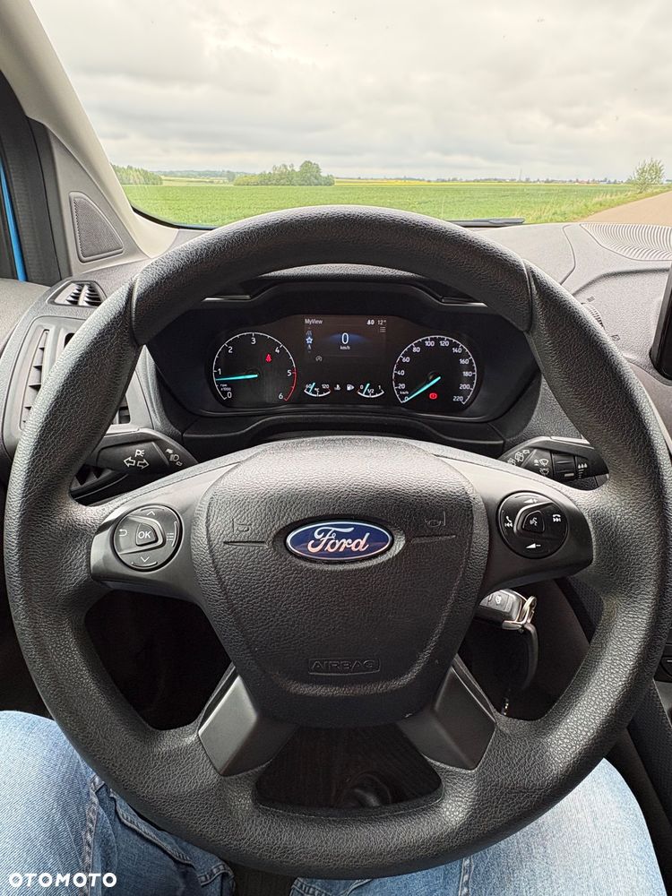 Ford Transit Connect - 12