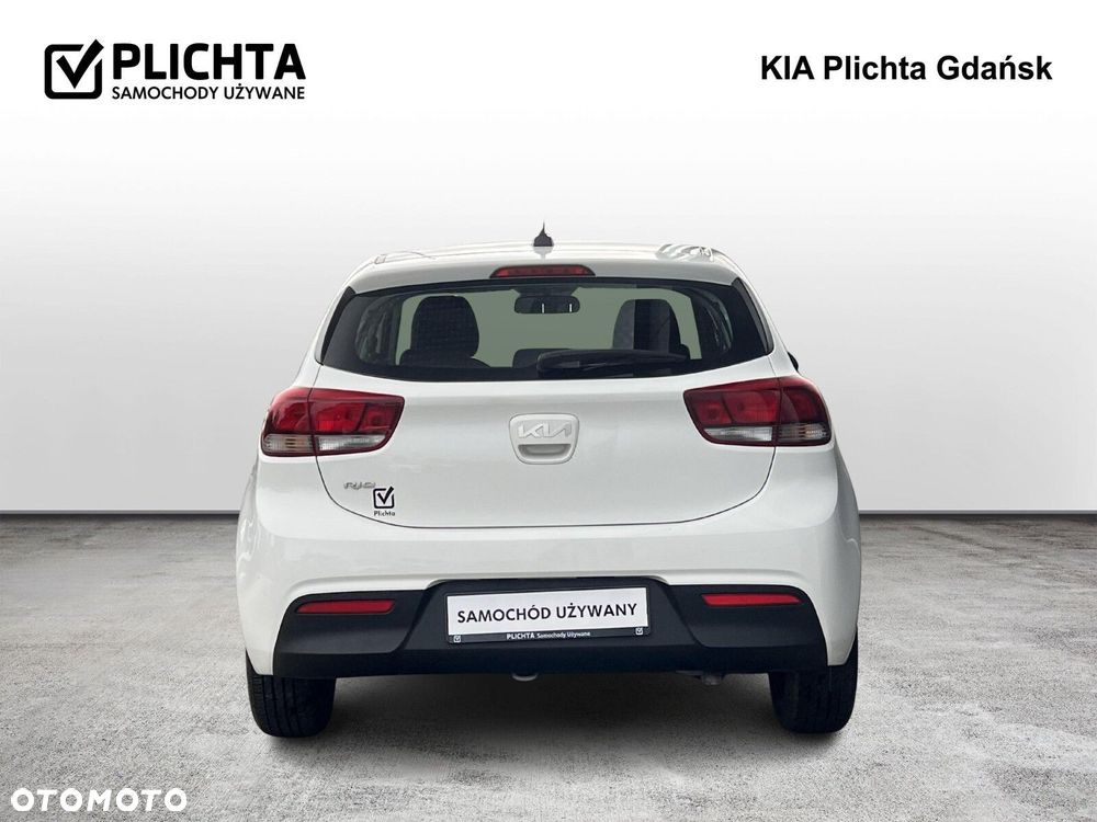 Kia Rio - 4