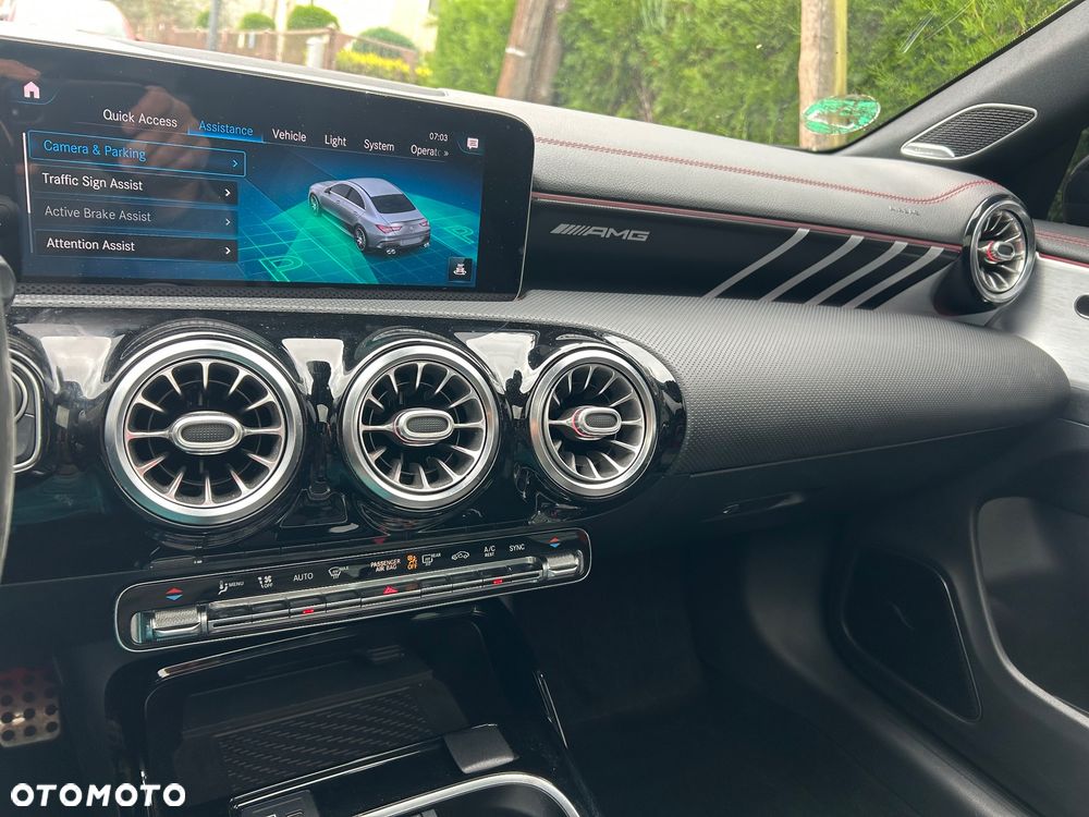 Mercedes-Benz CLA - 30