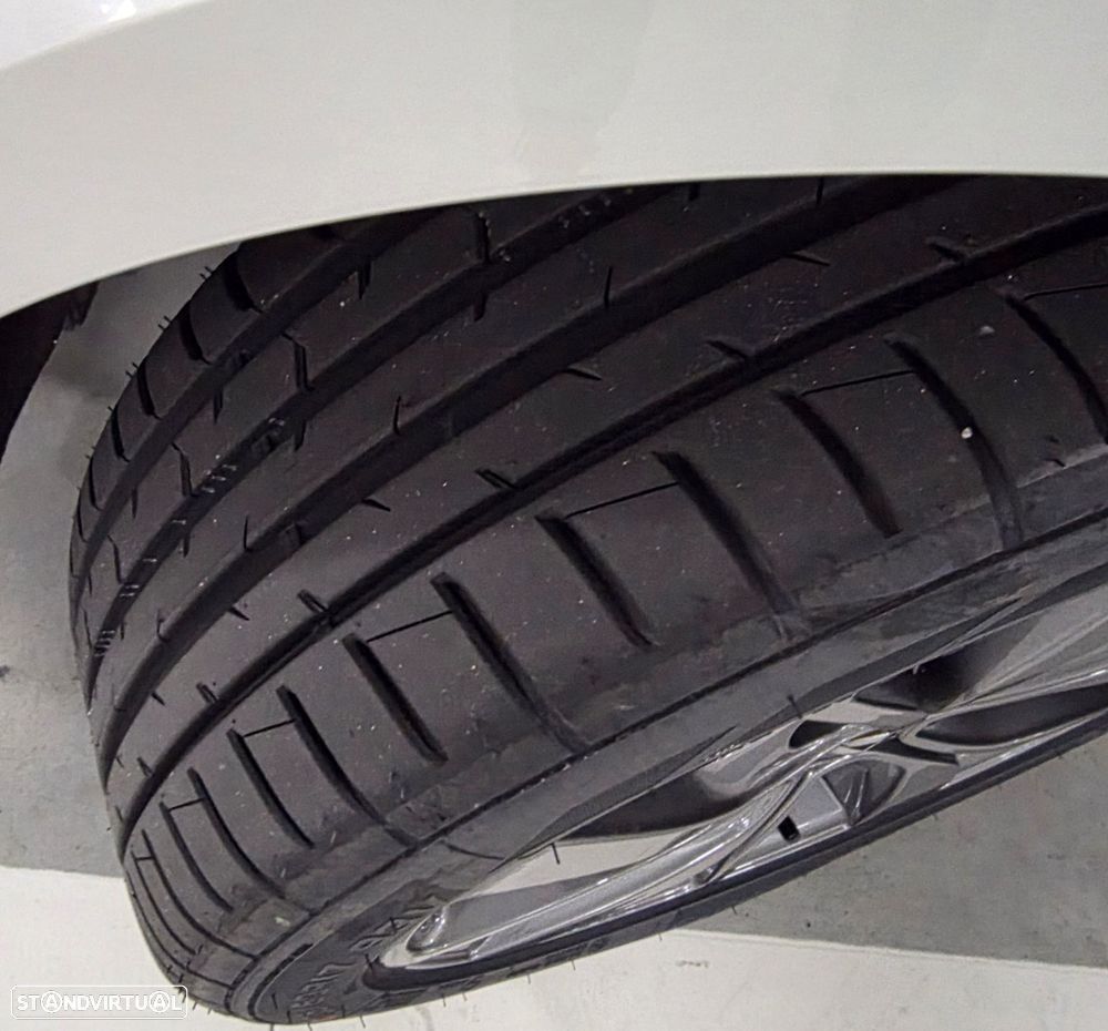 Renault Mégane BLUE dCi 115 EDC INTENS - 29