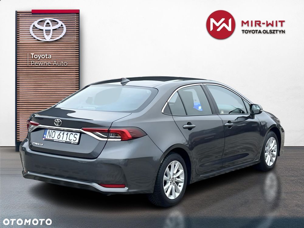 Toyota Corolla - 4