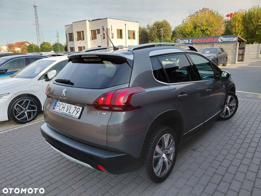 Peugeot 2008 - 8