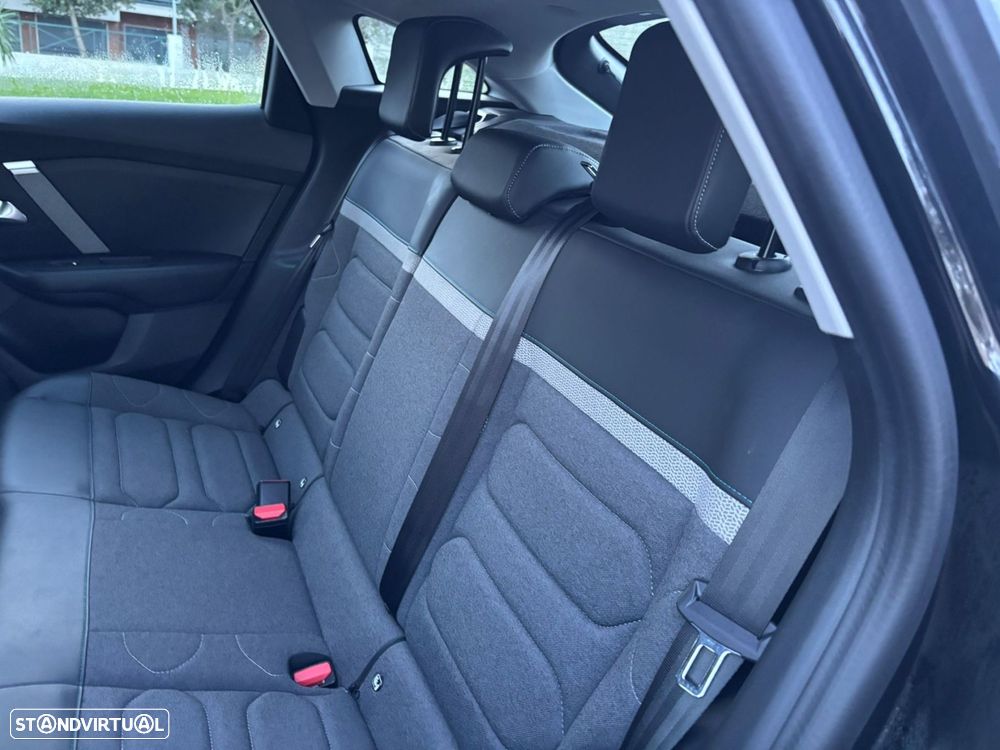 Citroën C4 1.2 PureTech Shine Pack EAT8 - 58