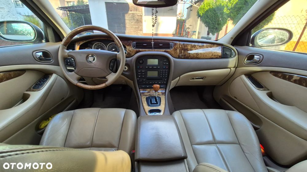 Jaguar S-Type 4.2 V8 - 4