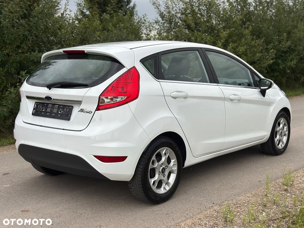 Ford Fiesta - 16