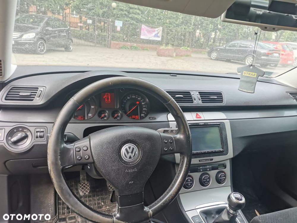 Volkswagen Passat 1.9 TDI Comfortline - 3