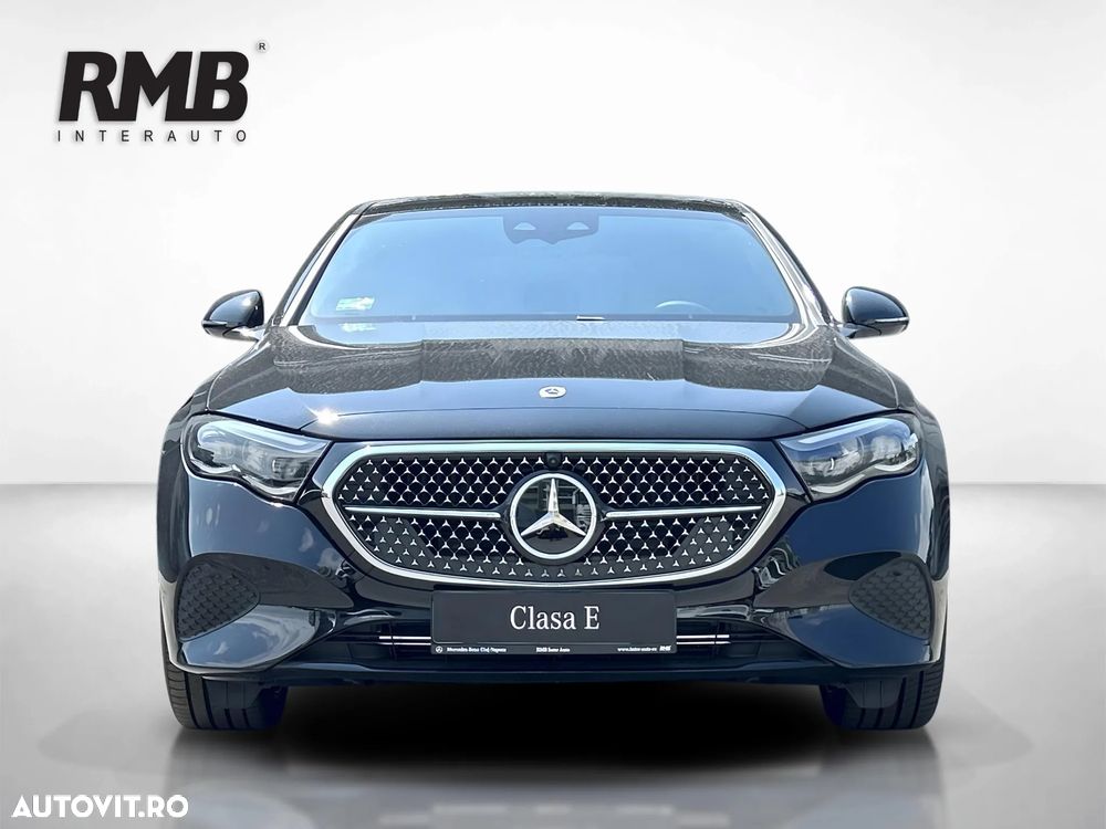 Mercedes-Benz E 300 4MATIC PHEV - 9