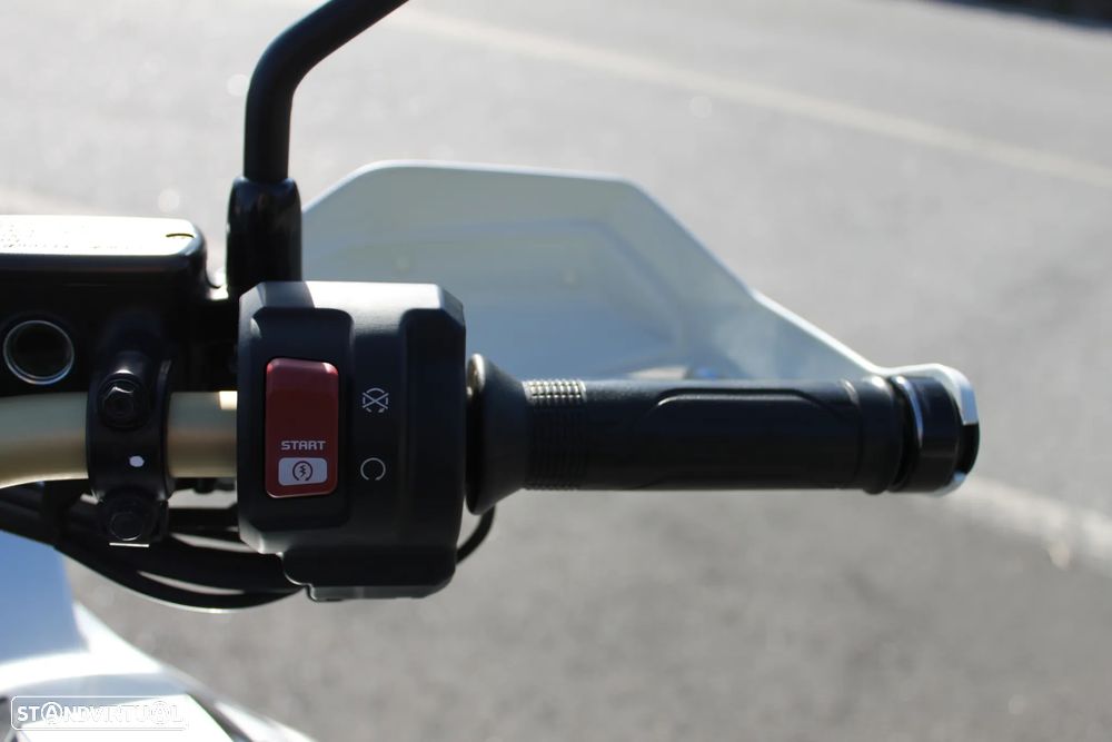 Honda Africa Twin Aventure - 25