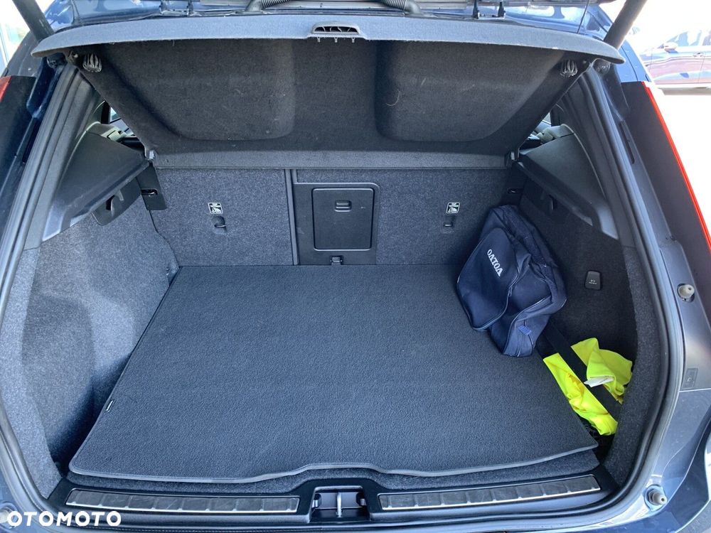 Volvo XC 40 - 36