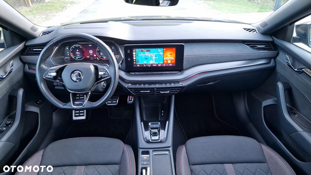 Skoda Octavia 2.0 TDI DSG RS - 10