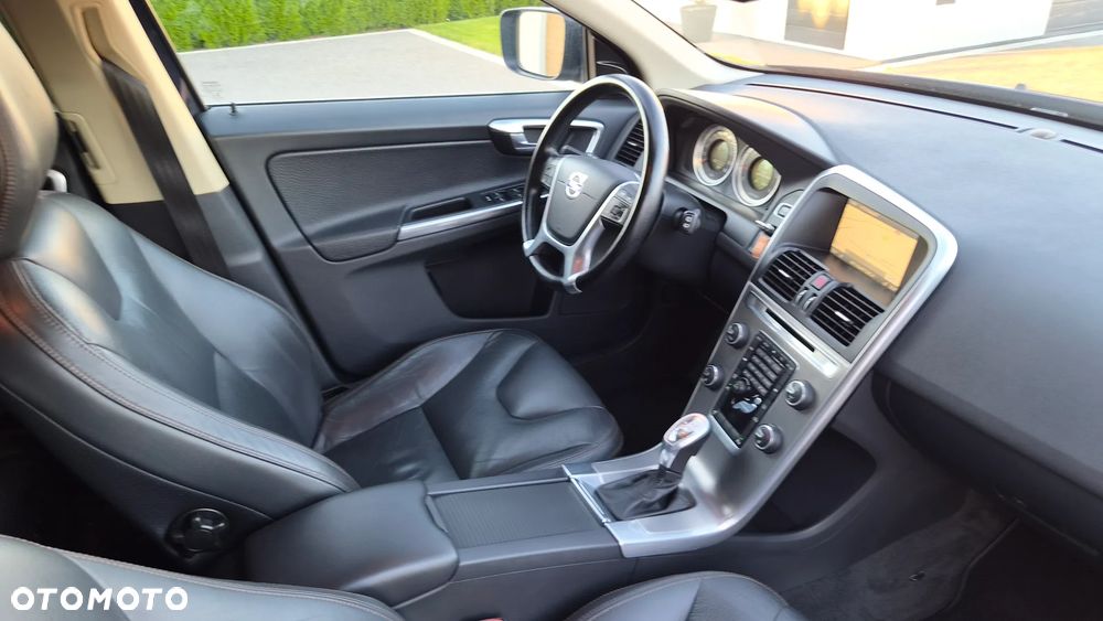 Volvo XC 60 D4 Geartronic Momentum - 10