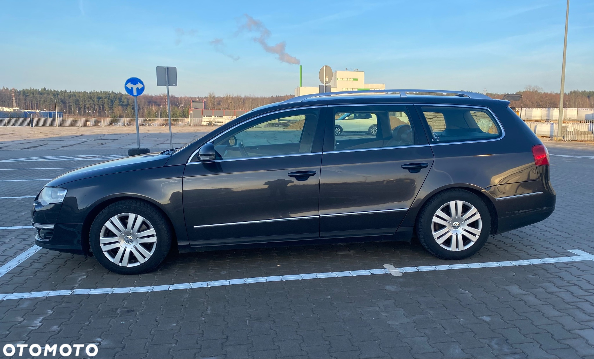Volkswagen Passat Variant 2.0 Blue TDI DPF Sportline - 7