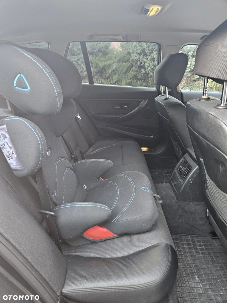 BMW Seria 3 320d - 13