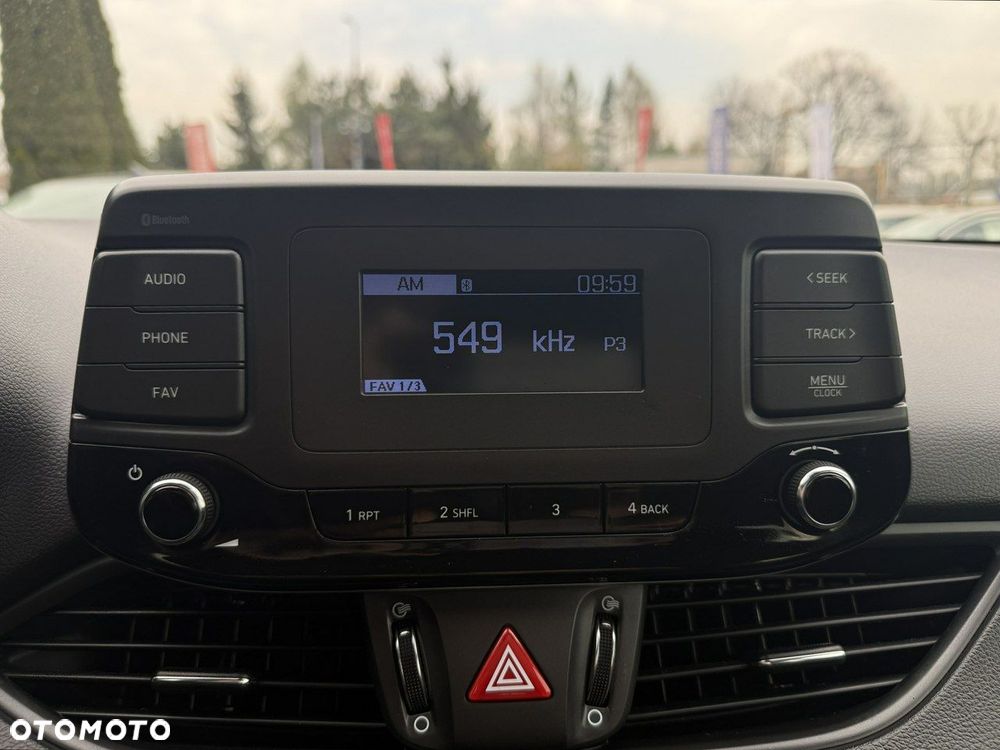 Hyundai i30 1.0 T-GDI Classic + - 23