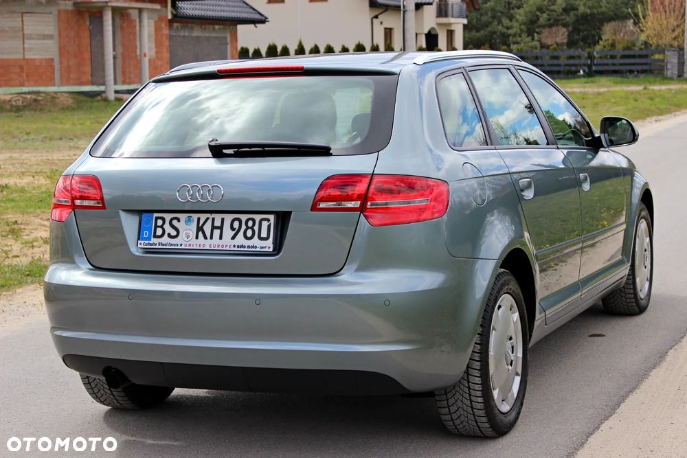 Audi A3 Sportback 1.6 Ambiente - 7