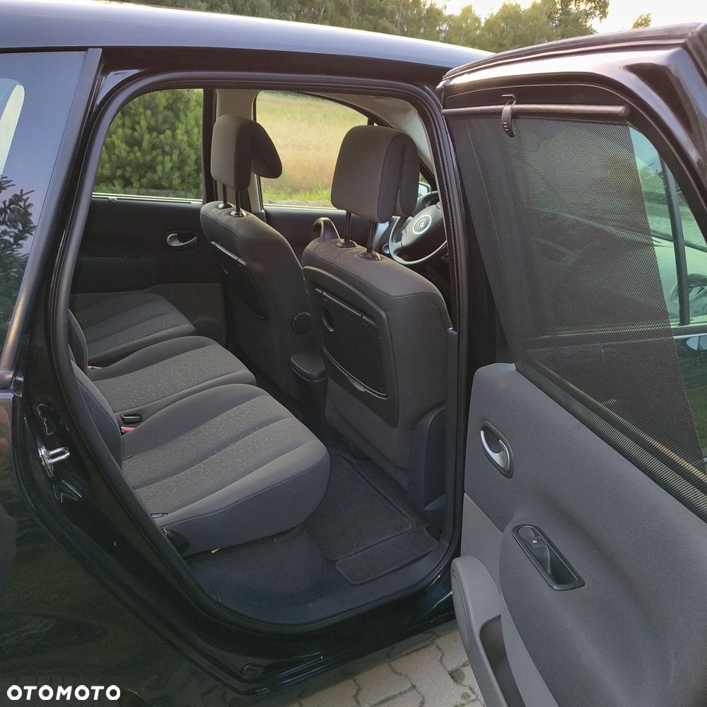 Renault Scenic - 16