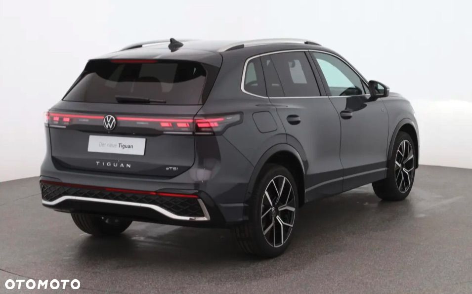 Volkswagen Tiguan - 4