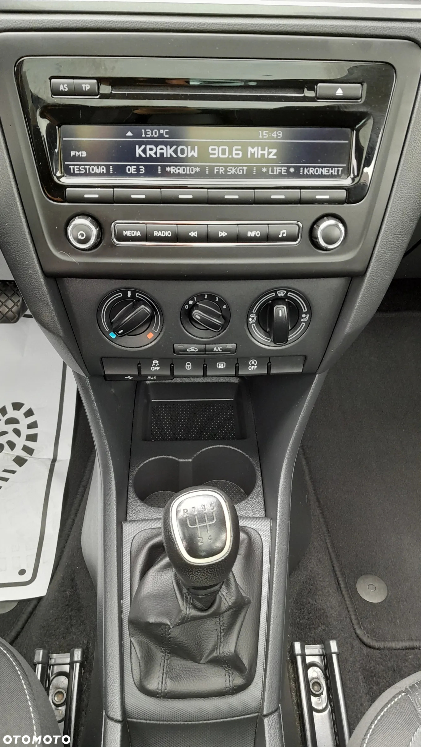 Skoda RAPID - 12