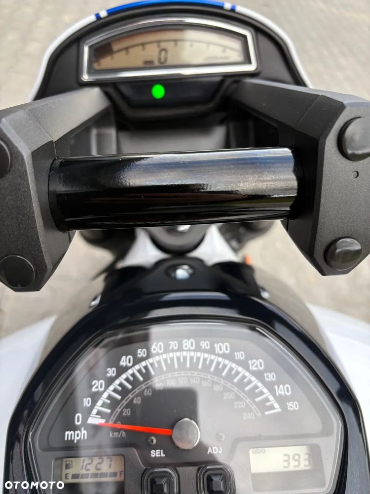 Suzuki Boulevard - 24