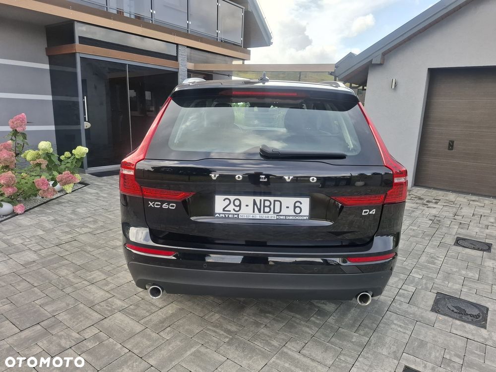 Volvo XC 60 D4 Geartronic Momentum Pro - 9
