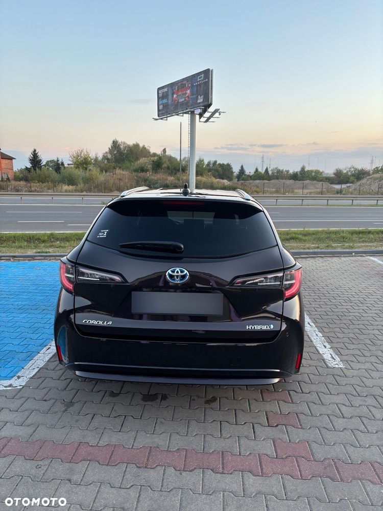 Toyota Corolla 1.8 Hybrid Executive - 6