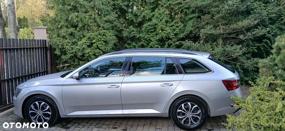 Skoda Superb 2.0 TDI Ambition - 6