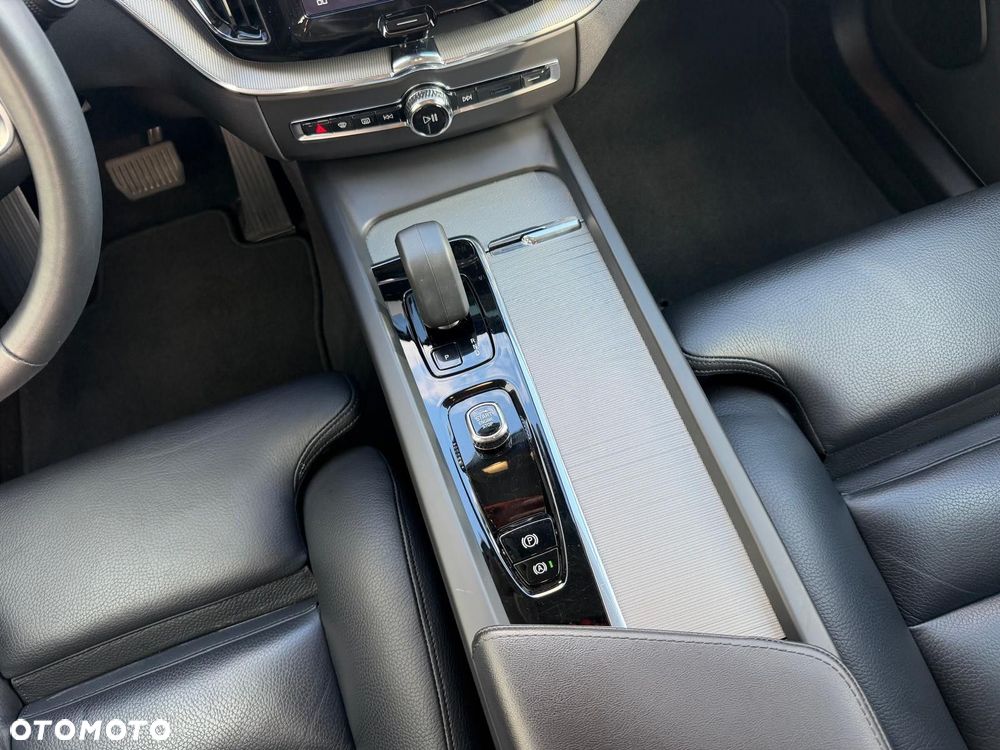 Volvo XC 60 - 19