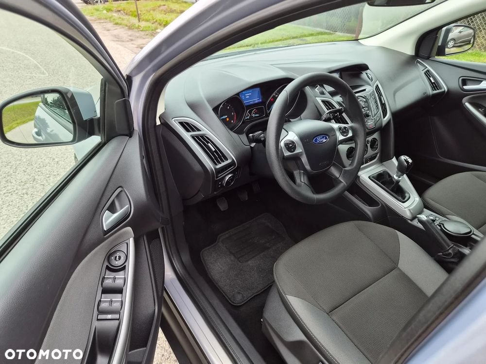Ford Focus 1.6 TDCi DPF Start-Stopp-System SYNC Edition - 9