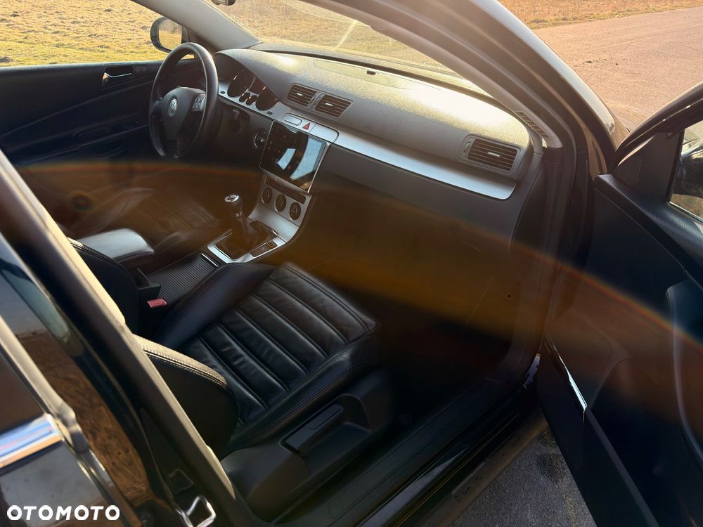Volkswagen Passat 2.0 TDI DPF Highline - 7