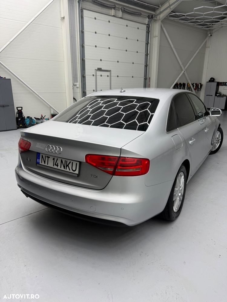 Audi A4 Limuzina - 10