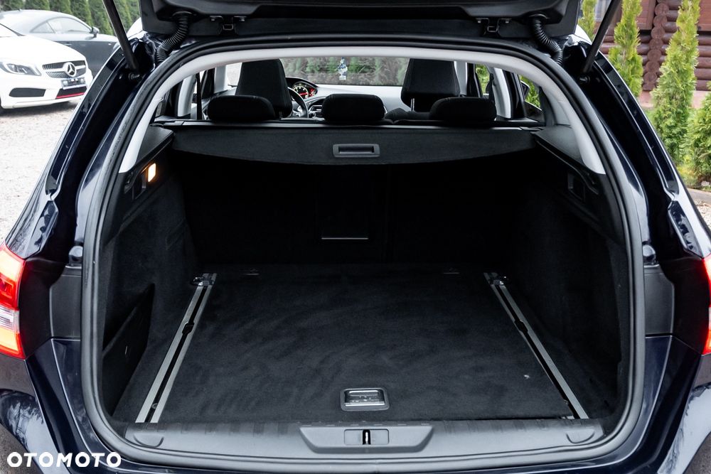 Peugeot 308 BlueHDi 150 Automatik Stop & Start Allure - 19