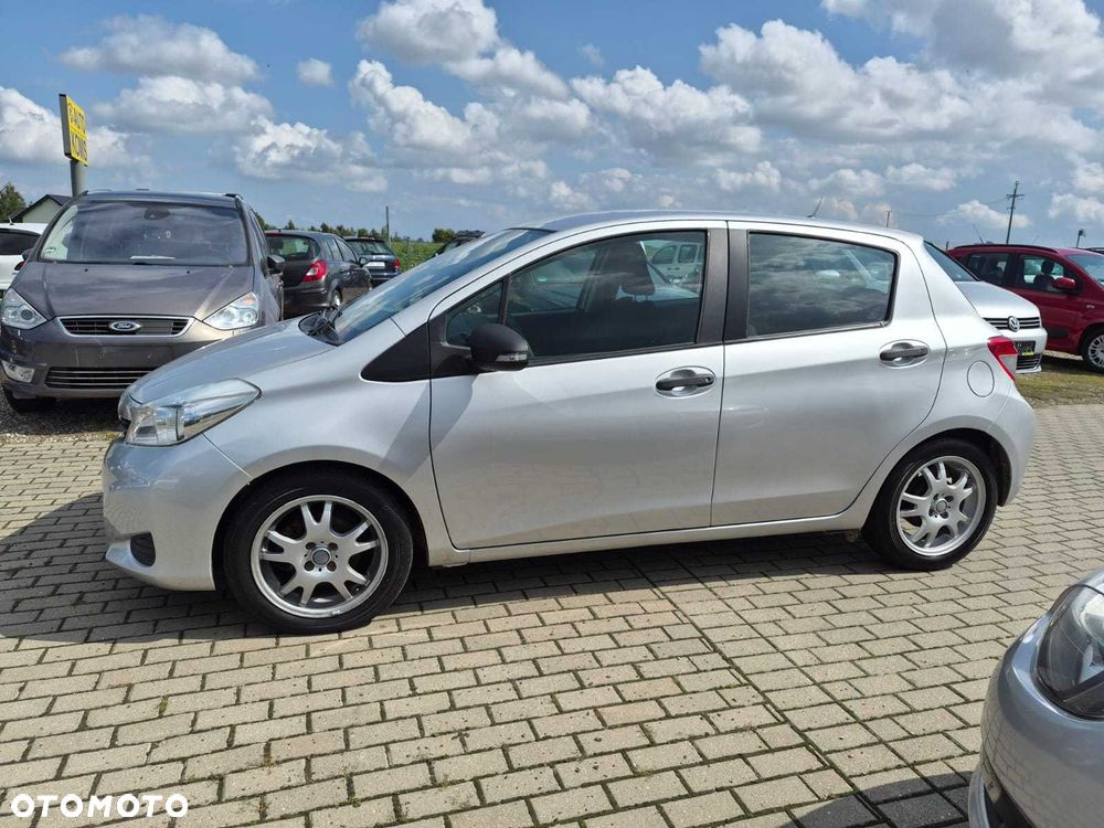 Toyota Yaris - 1