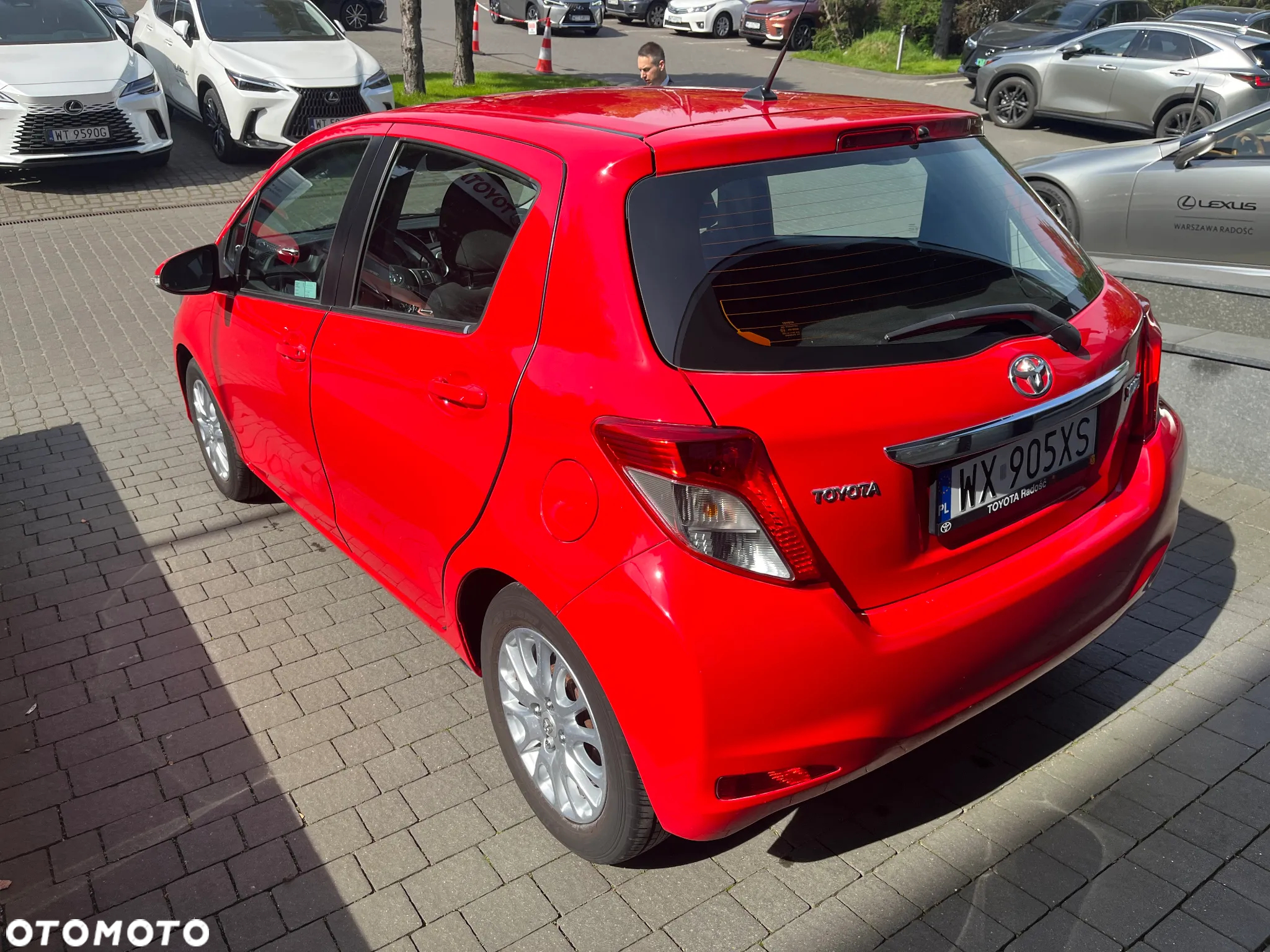 Toyota Yaris 1.0 Premium - 4