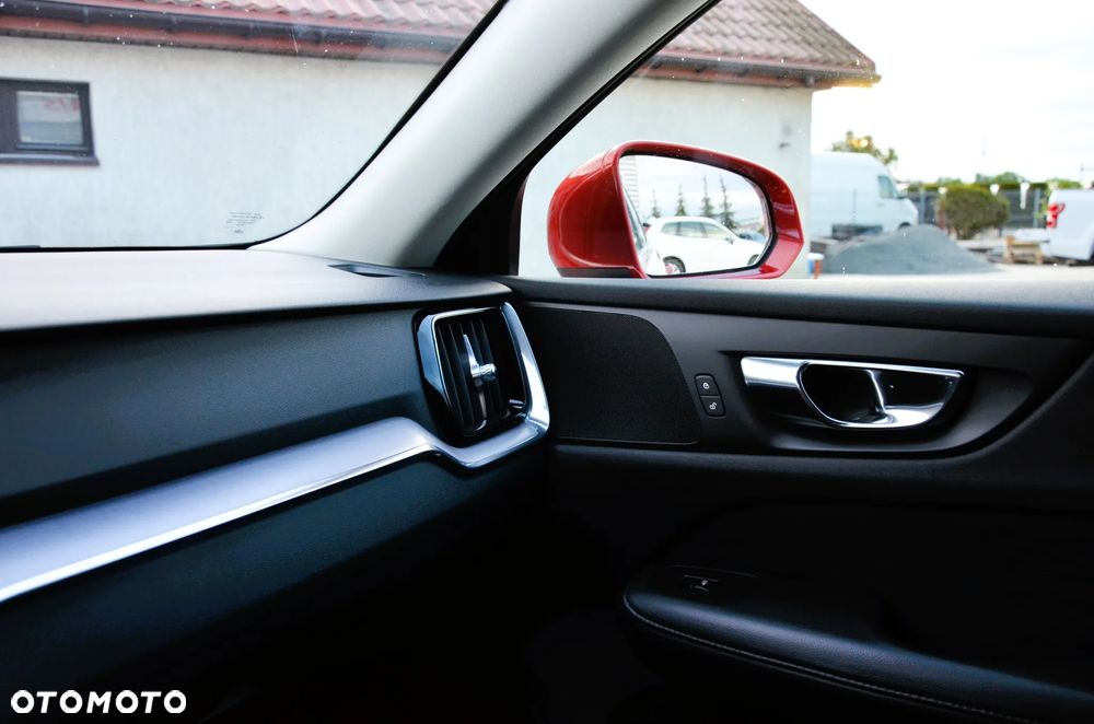 Volvo V60 T6 AWD Plug-In Hybrid Inscription Expression - 22