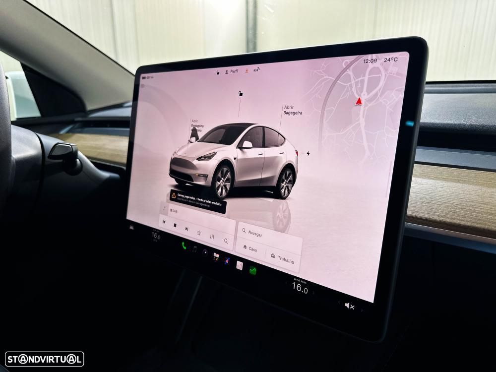 Tesla Model Y Standard - 42