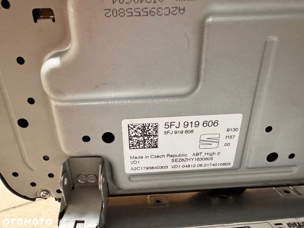 Wyświetlacz ekran radio nawigacja Seat Ateca 575035862D 5FJ919606 - 4